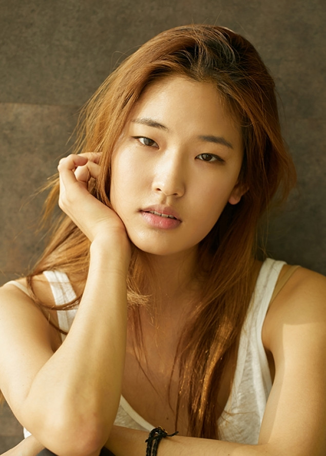 Photo of model Hyun Joo Hwang - ID 585394