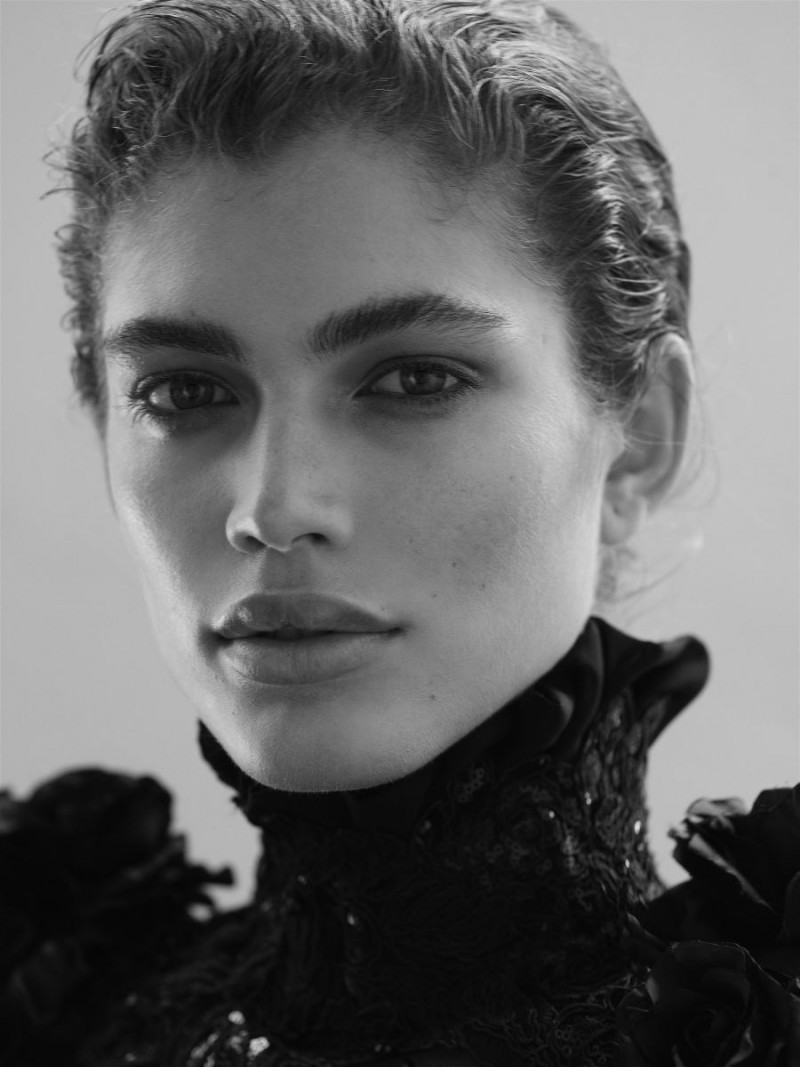 Photo of model Valentina Sampaio - ID 586434