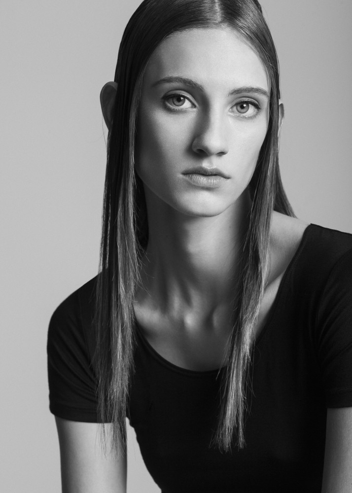 Photo of model Sarah Berger - ID 587212