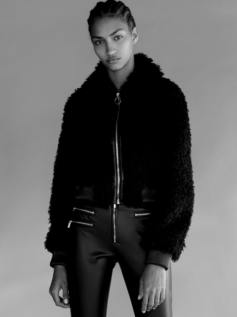 Photo of model Anyelina Rosa - ID 592993