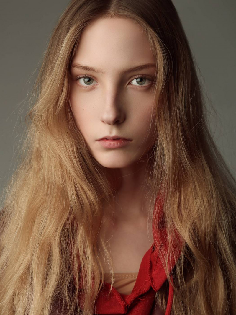 Photo of model Sasha  Komarova - ID 595251