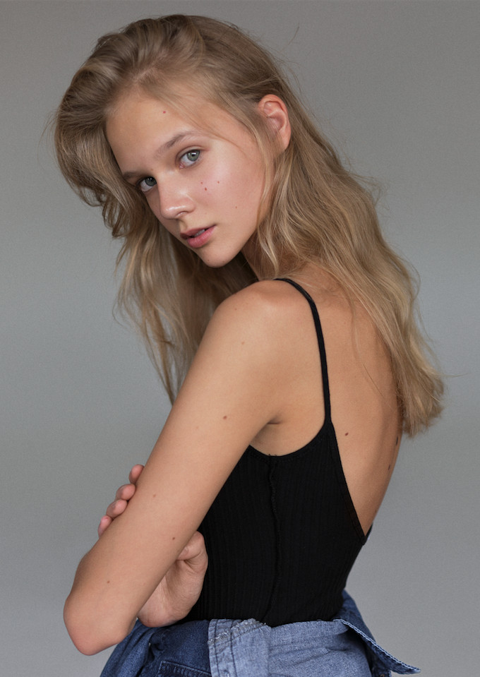 Photo of model Alina Egorova - ID 595767