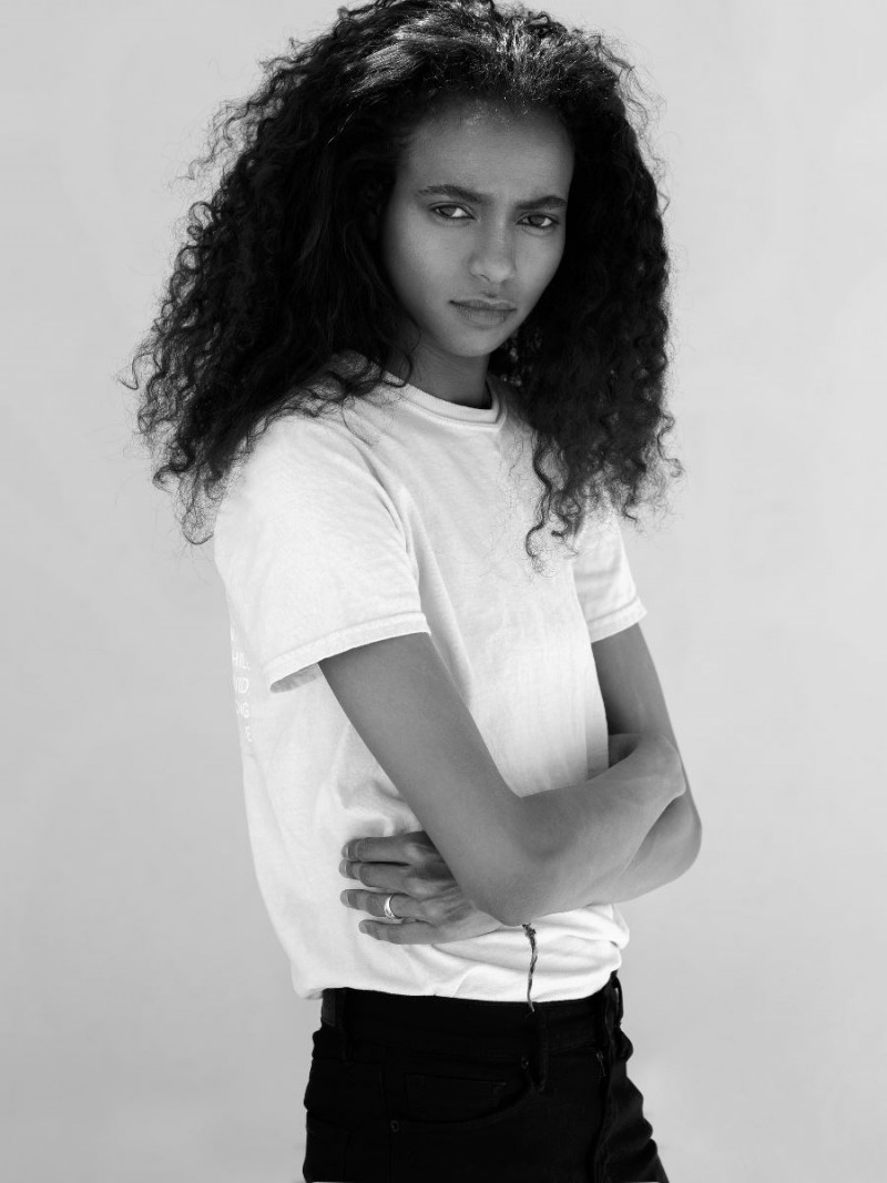 Photo of model Carmen Amare - ID 596329