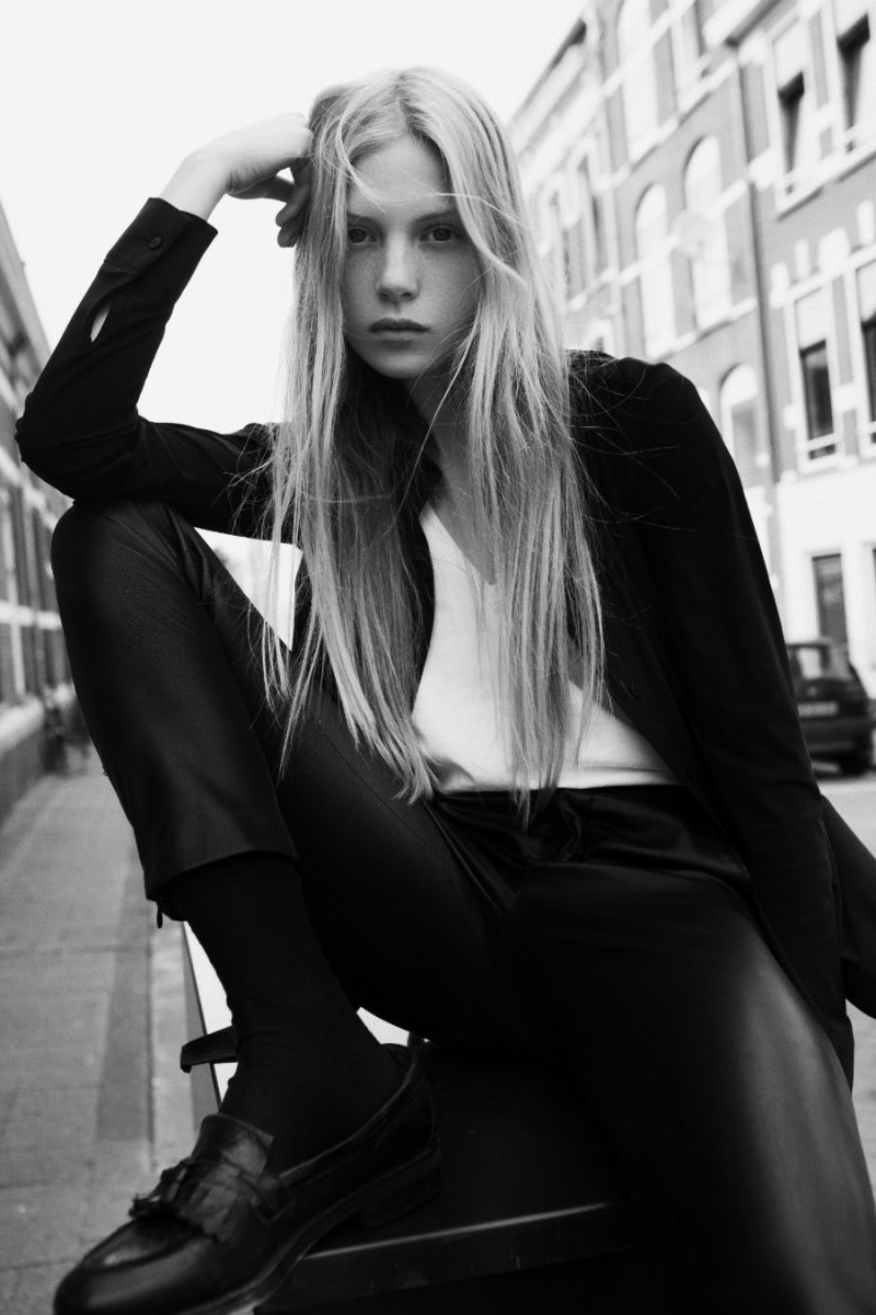 Photo of fashion model Tes Linnenkoper - ID 597090 | Models | The FMD
