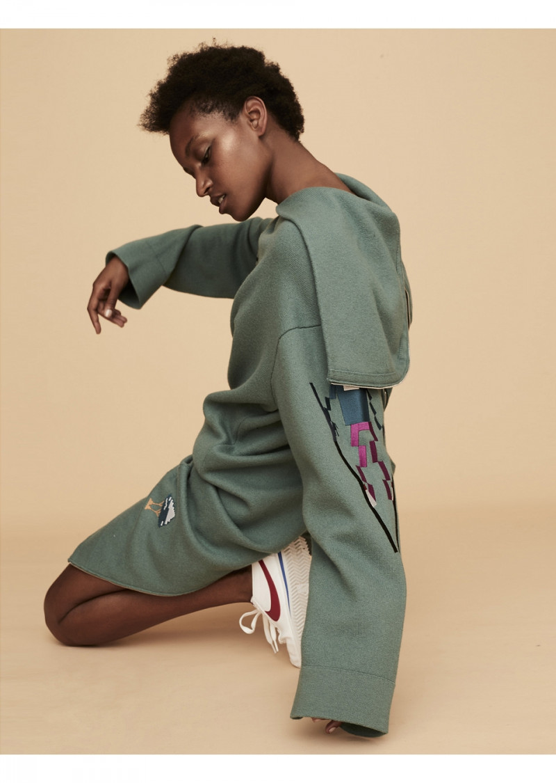 Photo of model Christelle Yambayisa - ID 597985