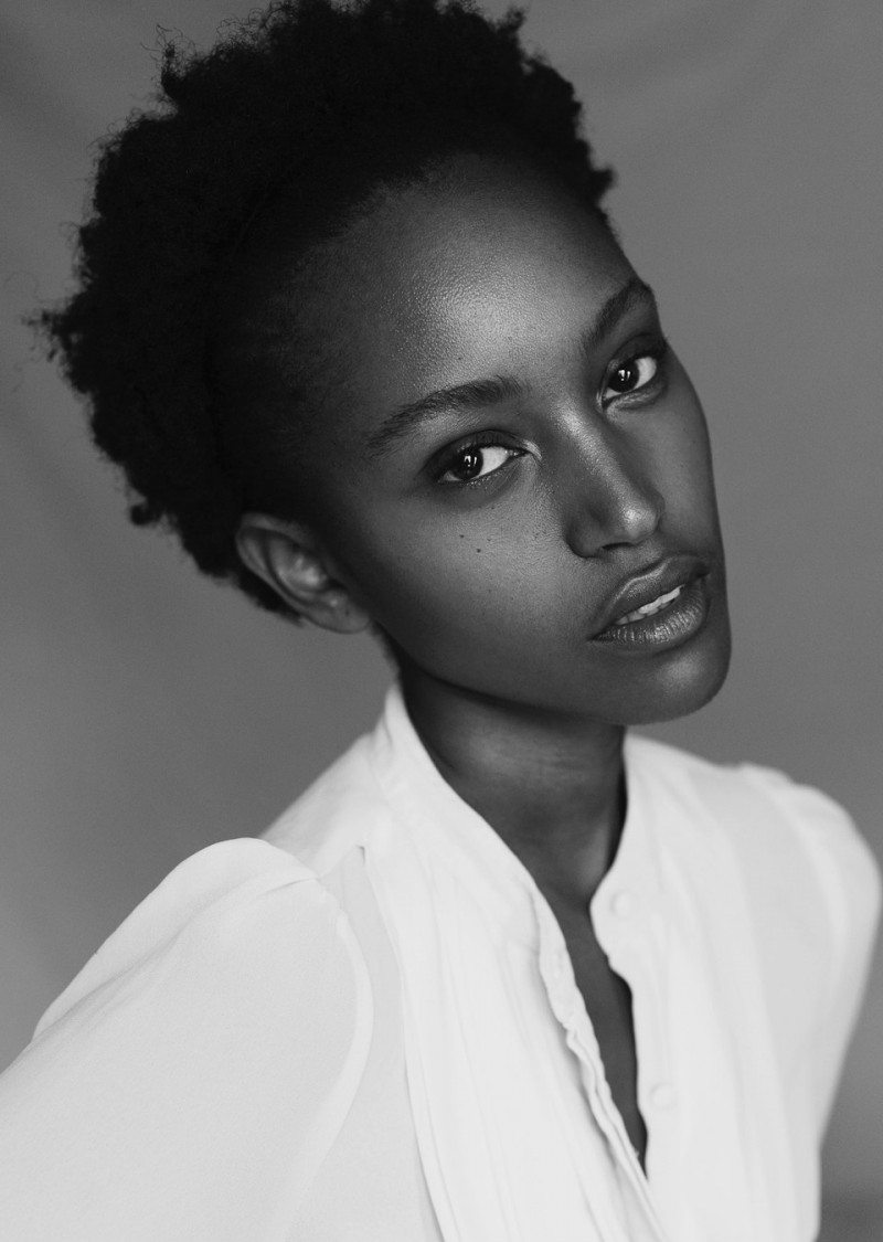 Photo of model Christelle Yambayisa - ID 597995