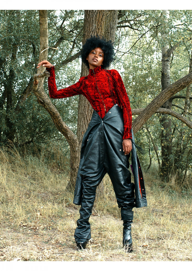 Photo of model Christelle Yambayisa - ID 598008