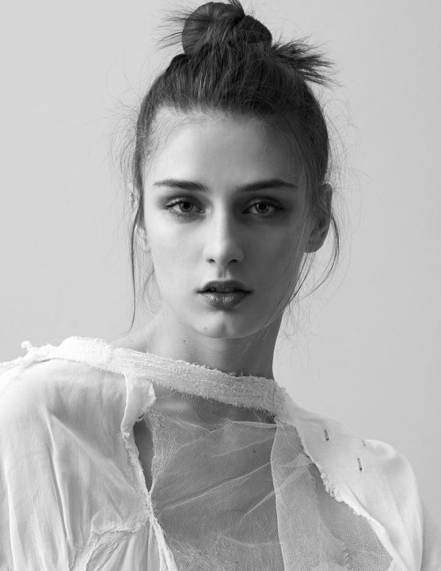 Photo of model Daniela Aciu - ID 600003