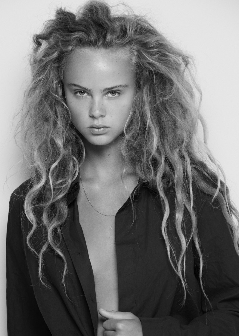 Photo of model Olivia Vinten - ID 604067