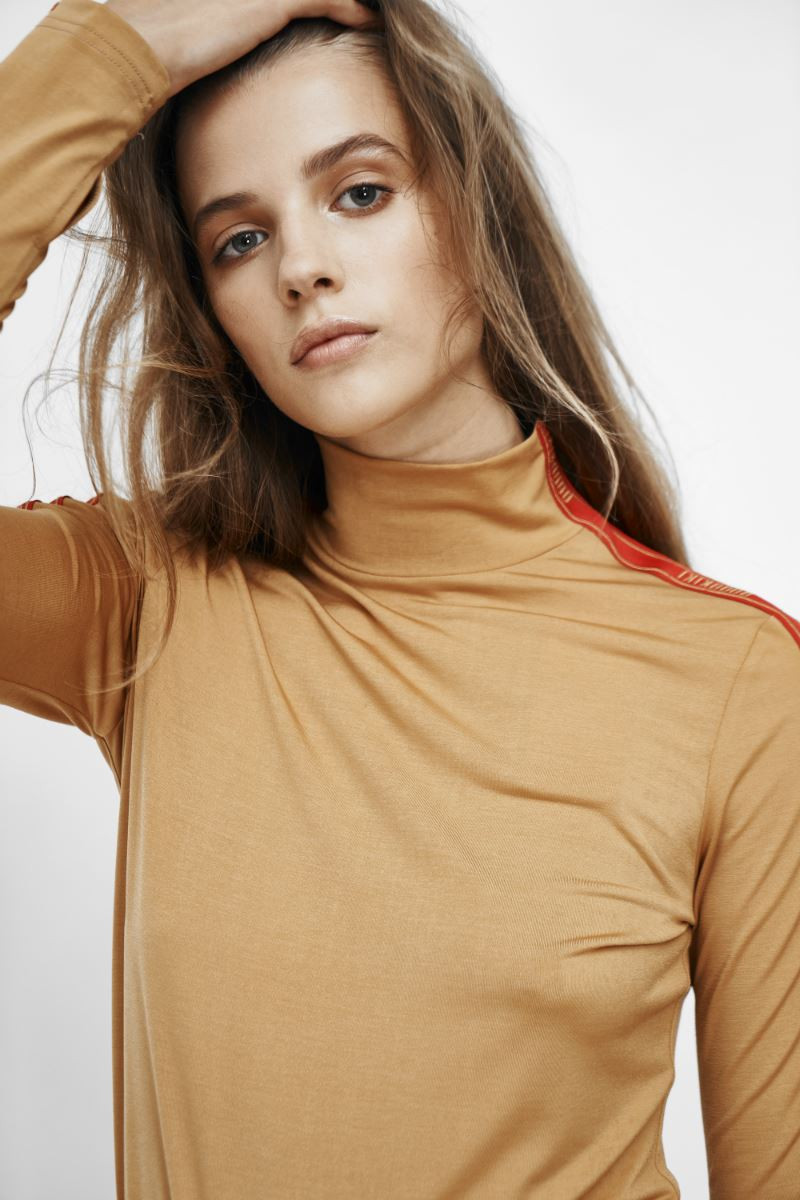 Photo of model Sophie Barbaev - ID 606413