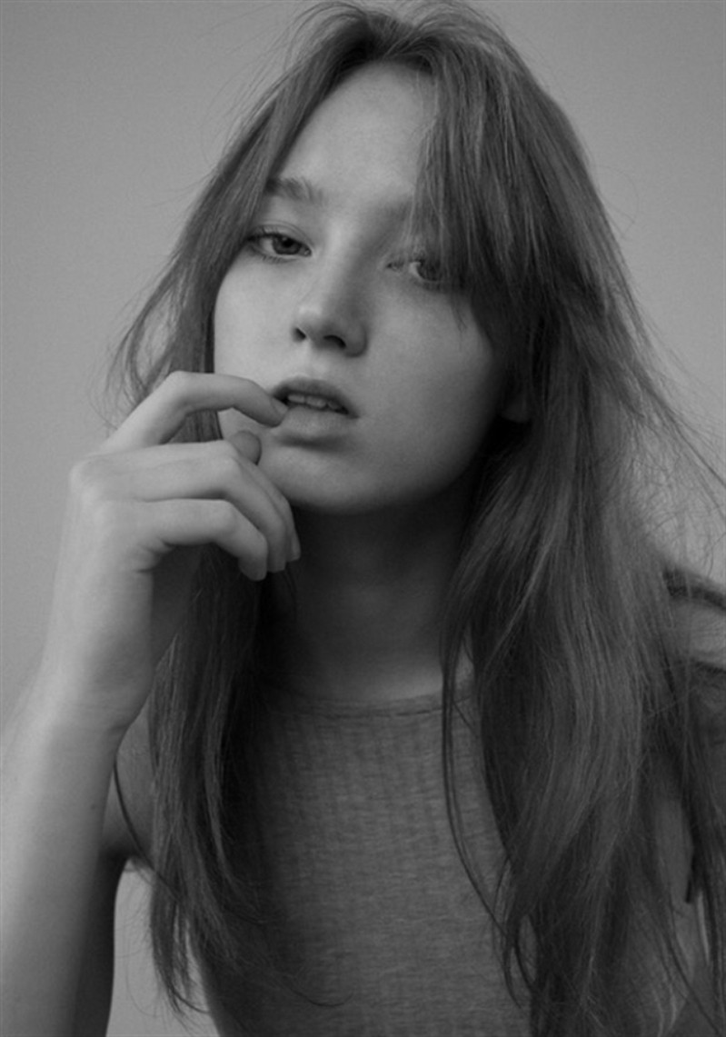 Photo of fashion model Louisa Roehr - ID 696185 | Models | The FMD