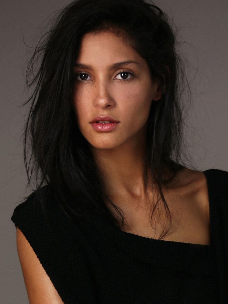 Photo of model Thayna Soares - ID 611410