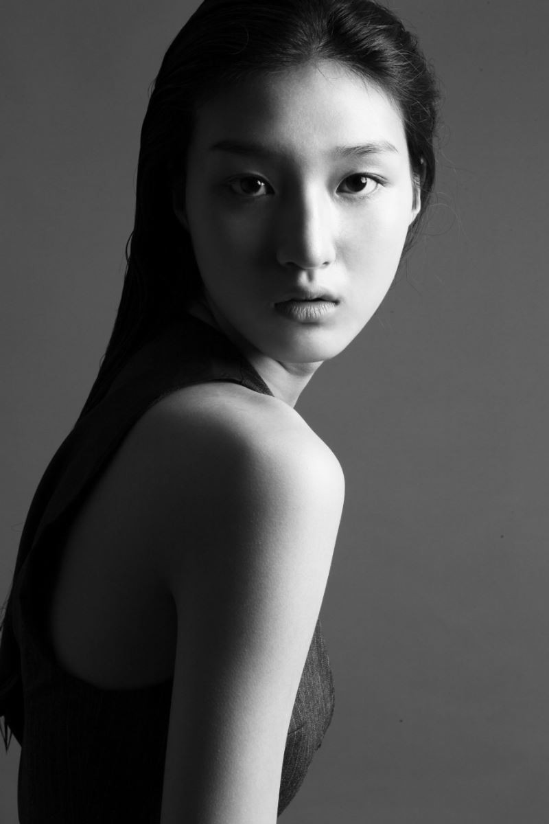Photo of model NarYoung Ha - ID 611998