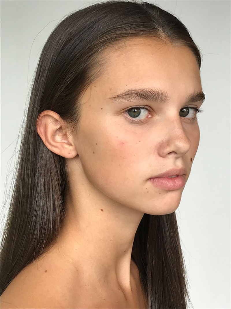 Photo of model Eloise Cloes - ID 612271