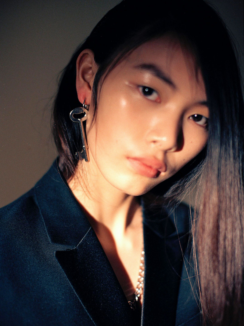 Photo of model Bingbing Liu - ID 613896