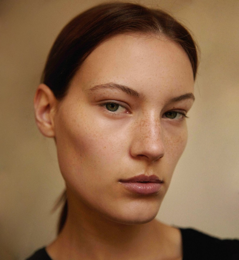 Photo of model Sienna Peters - ID 615582