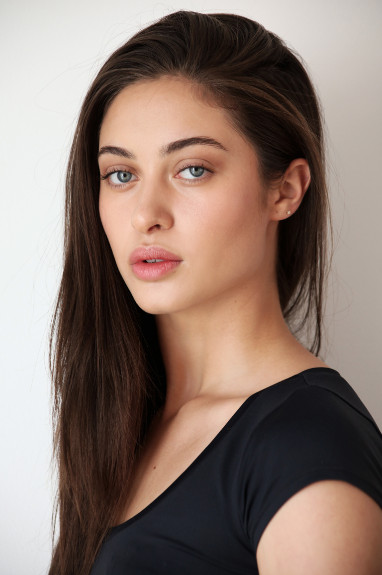 Photo of model Maria Emmelhainz - ID 622878