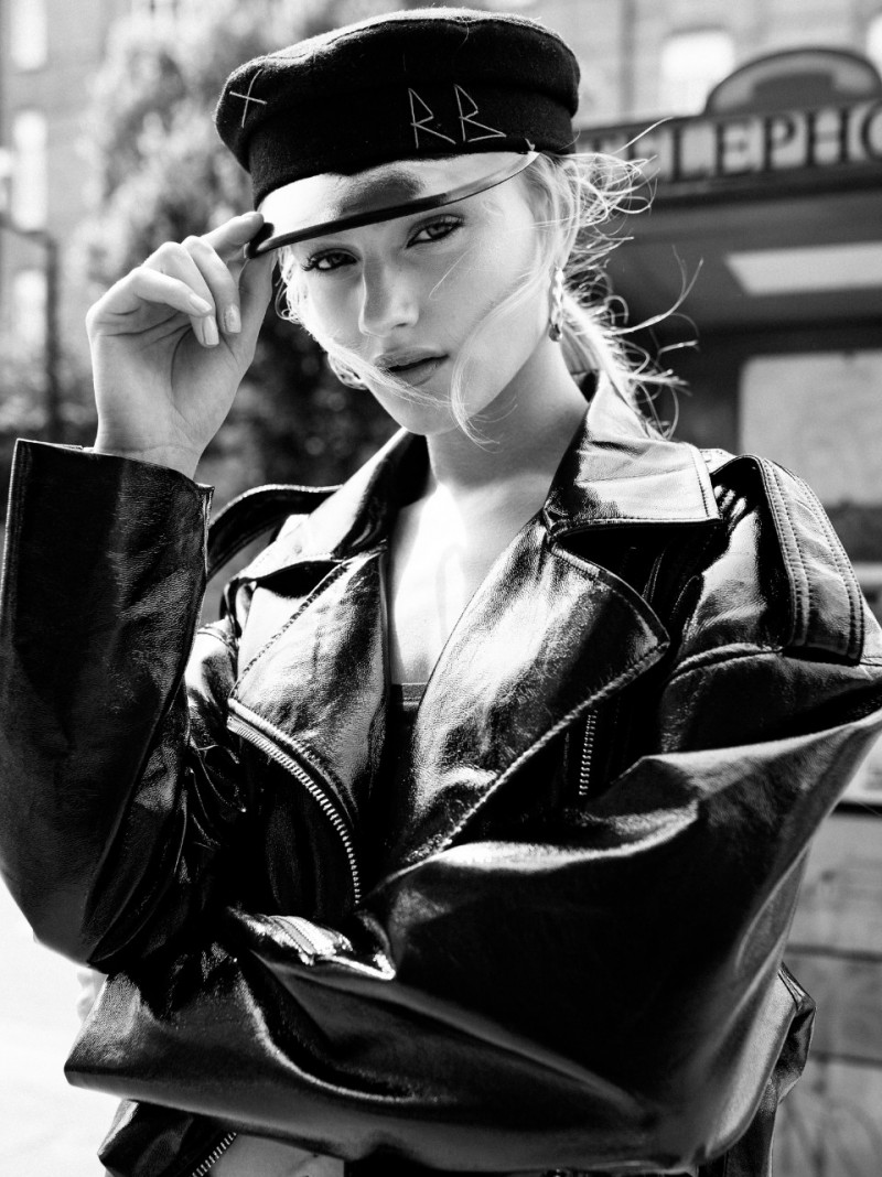 Photo of fashion model Harriet Longhurst - ID 619789 | Models | The FMD