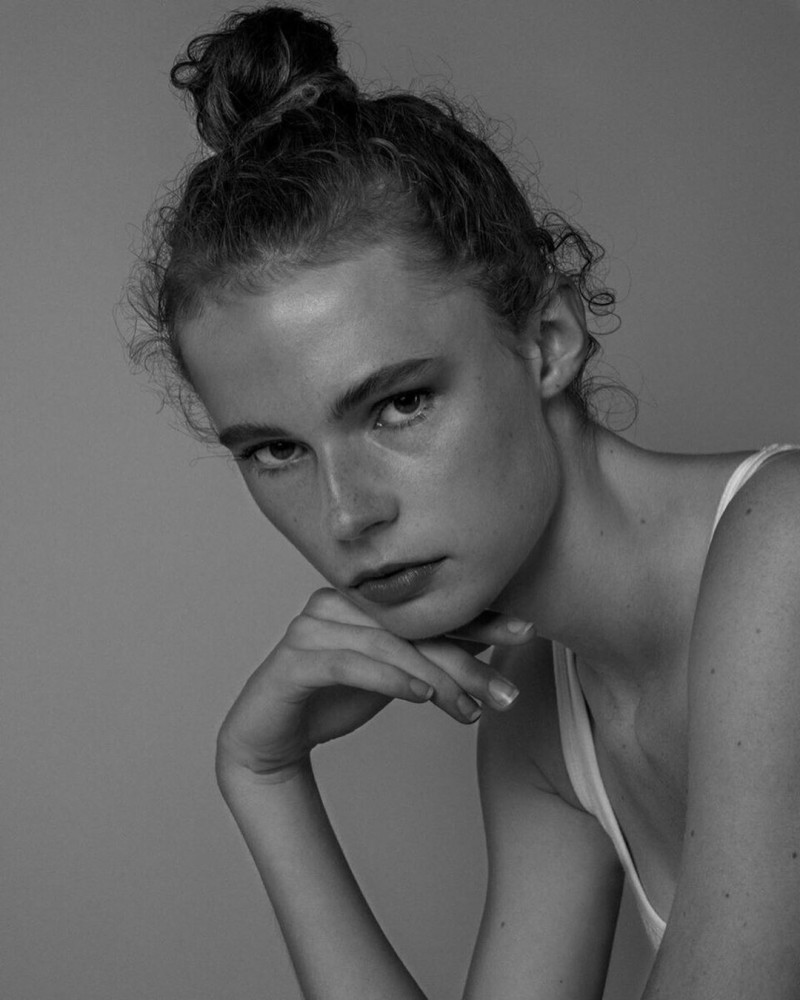 Photo of model Brooke Robinson - ID 621136