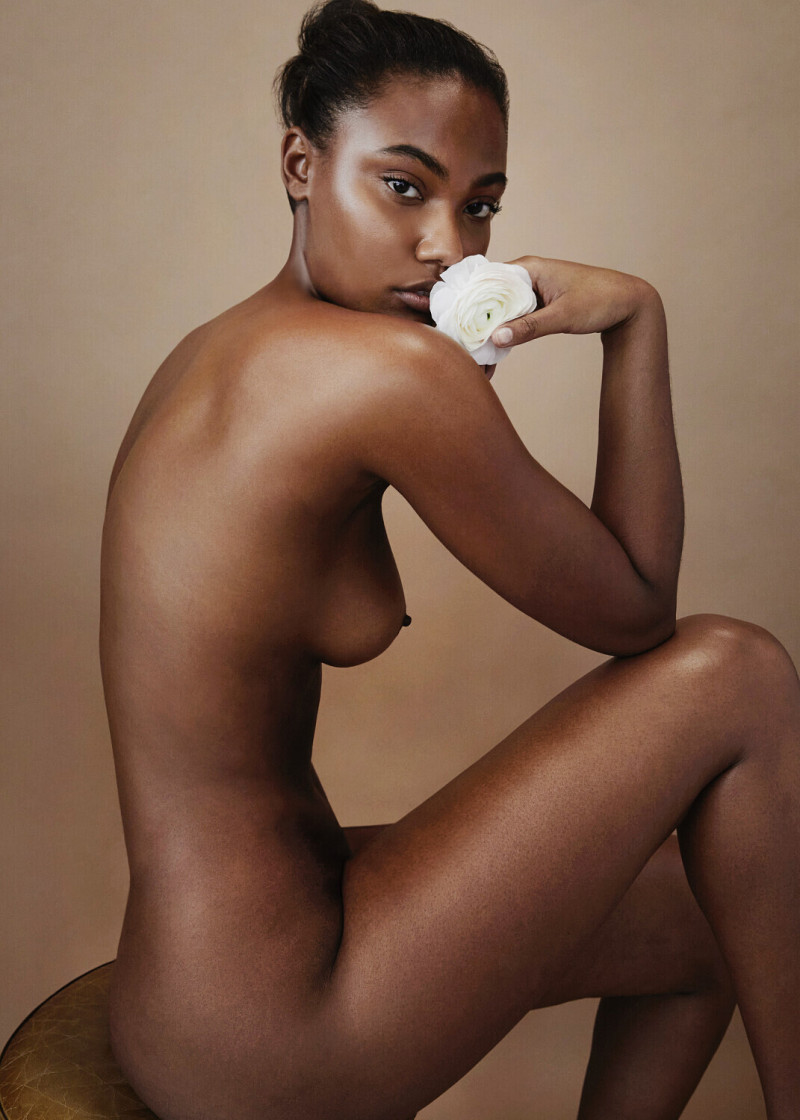 Photo of model Ange-Marie Moutambou - ID 711425