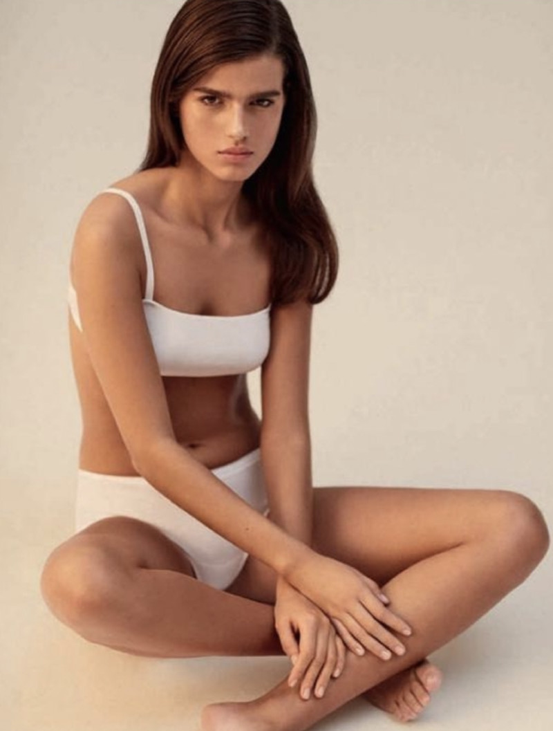 Photo of model Paula Anguera - ID 714556