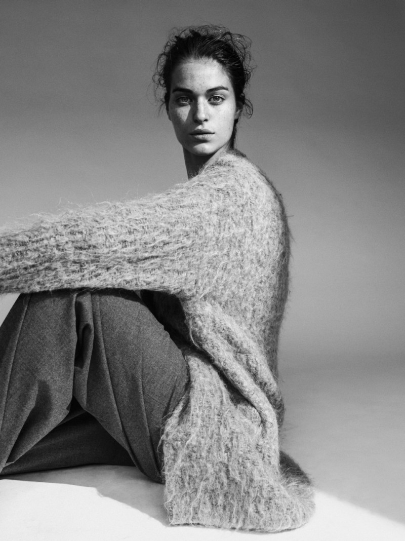 Photo of model Mary Dussarrat - ID 624171