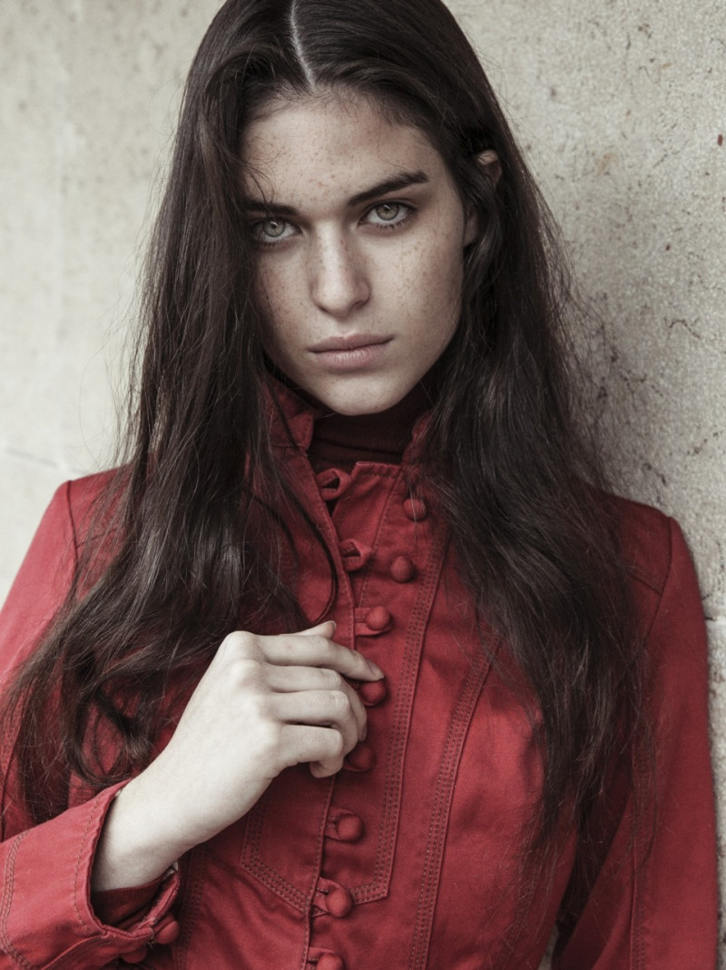 Photo of model Mary Dussarrat - ID 624173