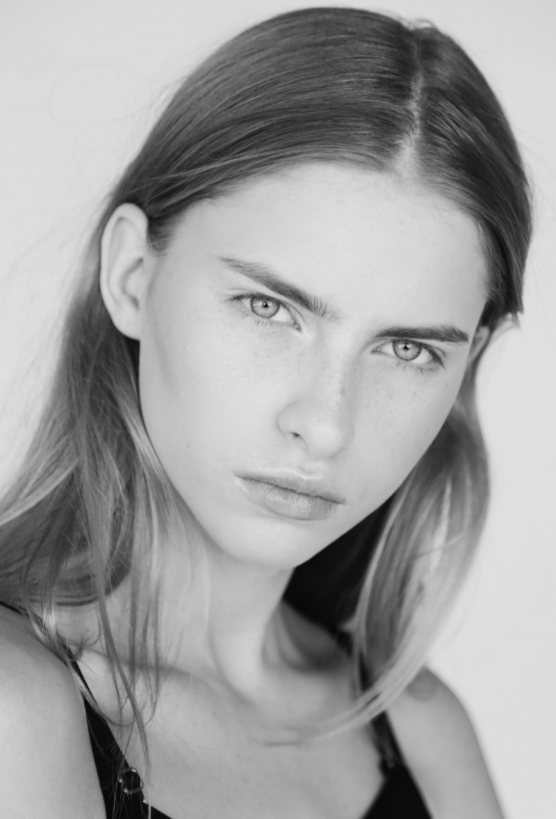 Photo of model Olga Holinka - ID 624197