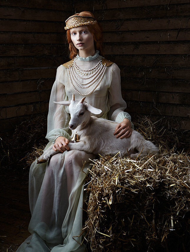 Photo of model Alina Hoven - ID 624989
