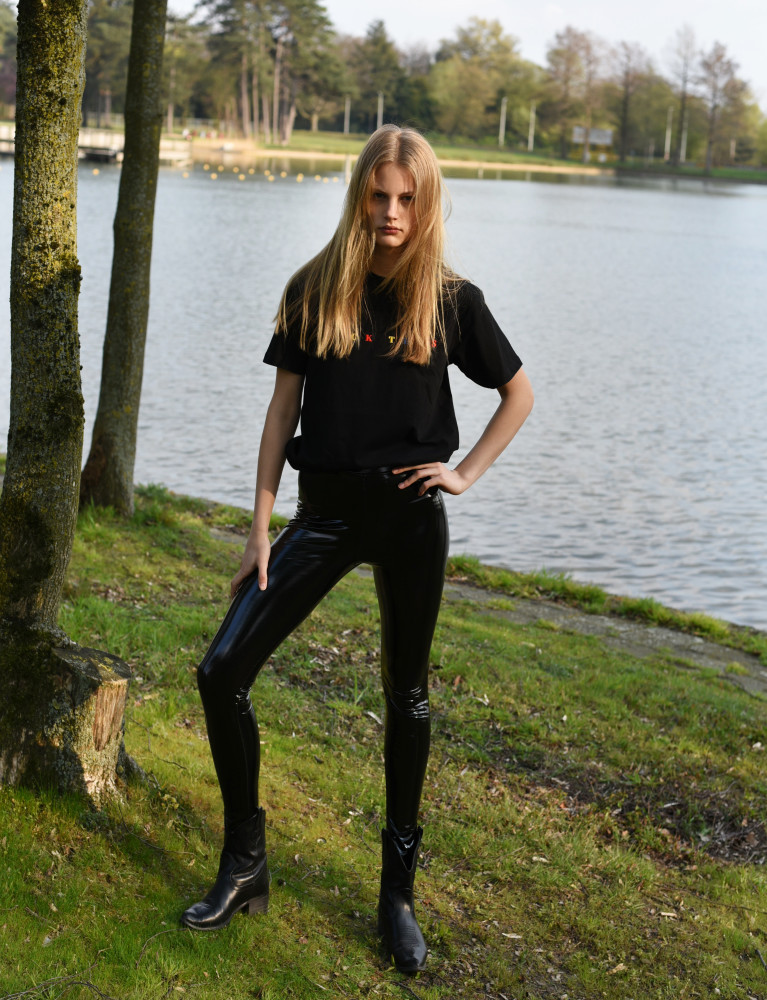 Photo of model Britt van den Herik - ID 625222