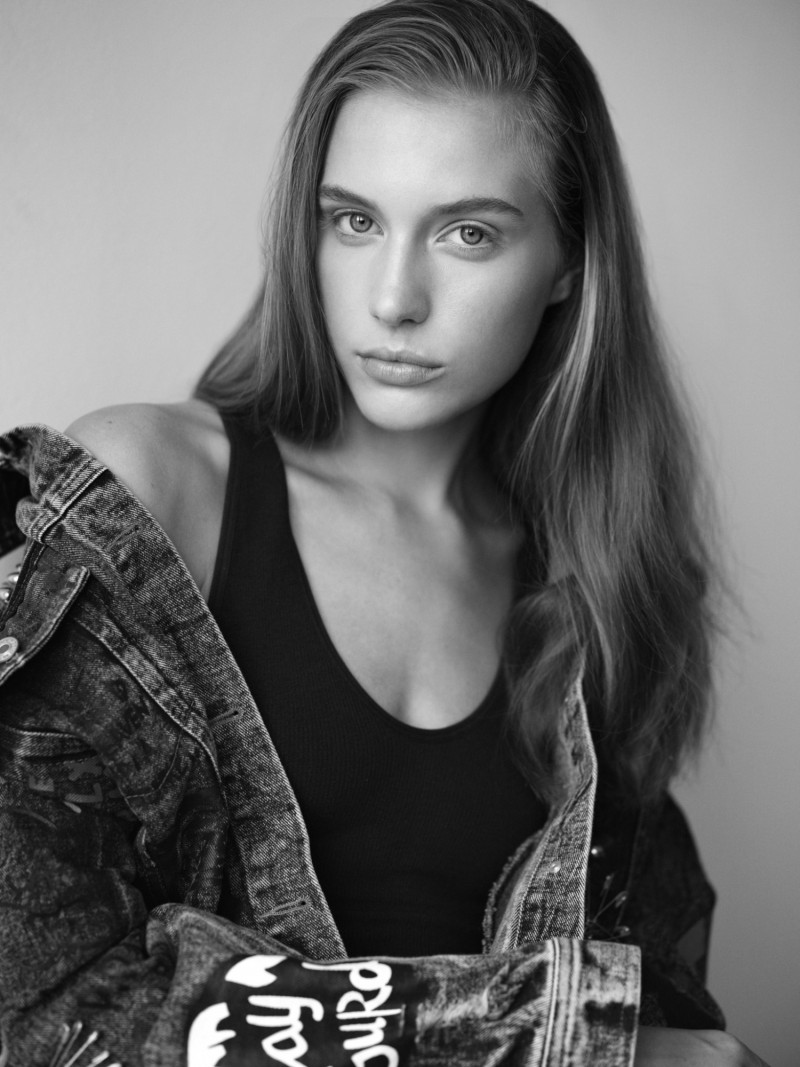 Photo of model Karolina Egersdorfova - ID 625924