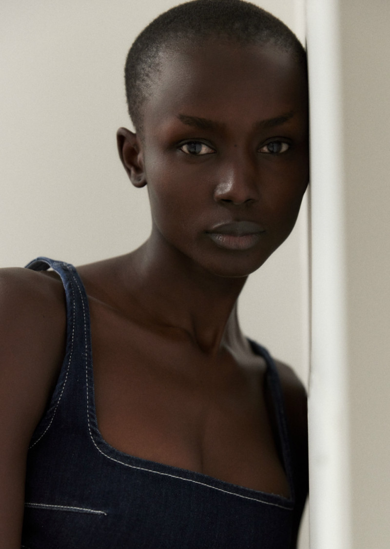 Photo of model Awuoi Mach Guguei - ID 738012