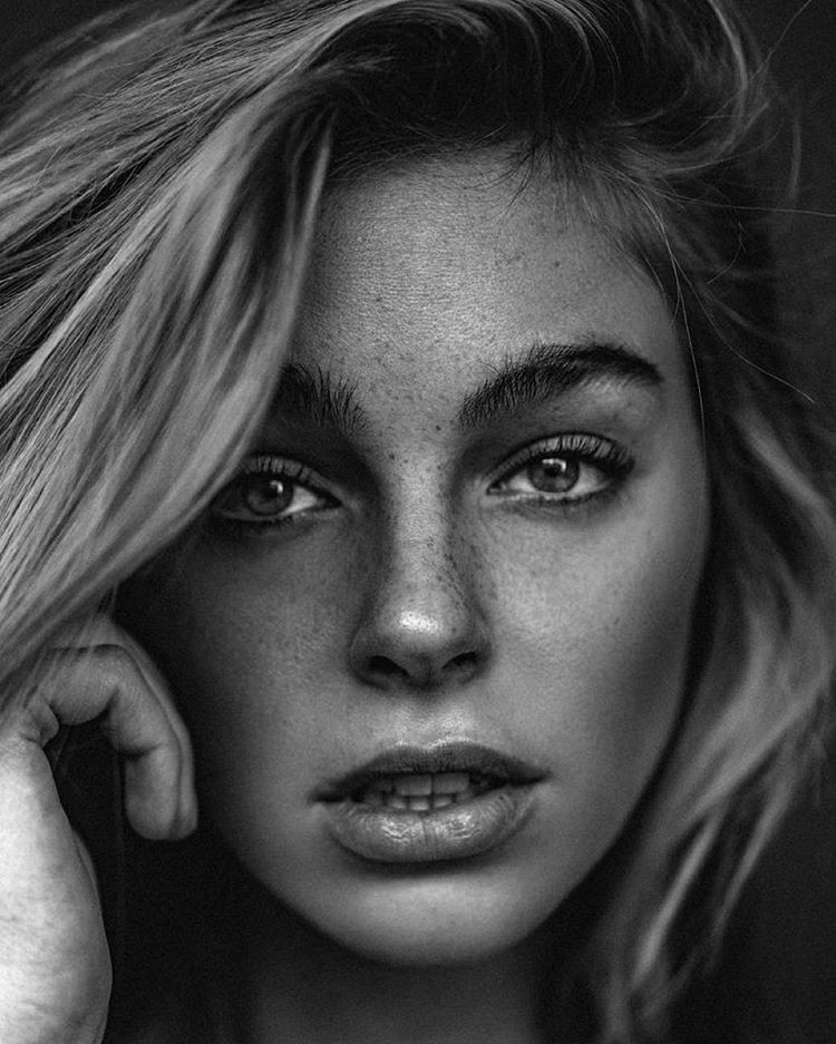 Photo of model Elizabeth Turner - ID 628396