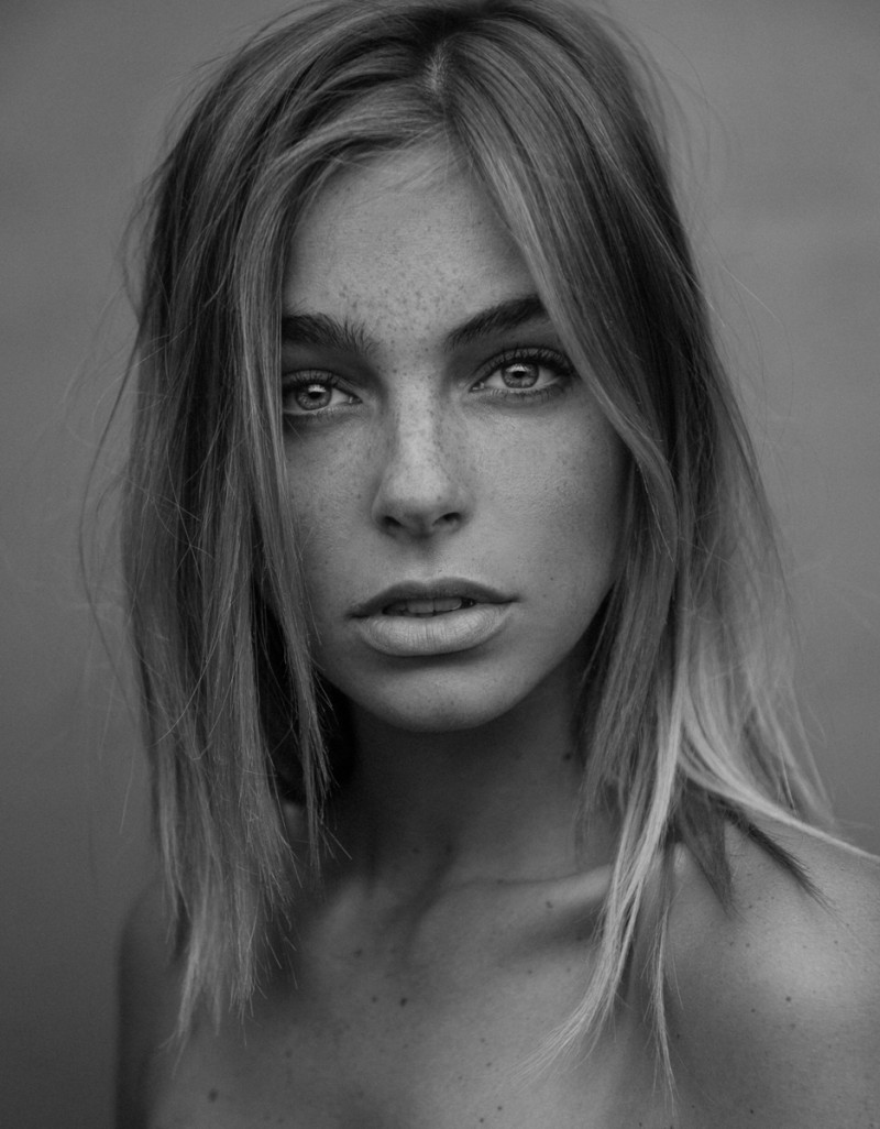 Photo of model Elizabeth Turner - ID 628448