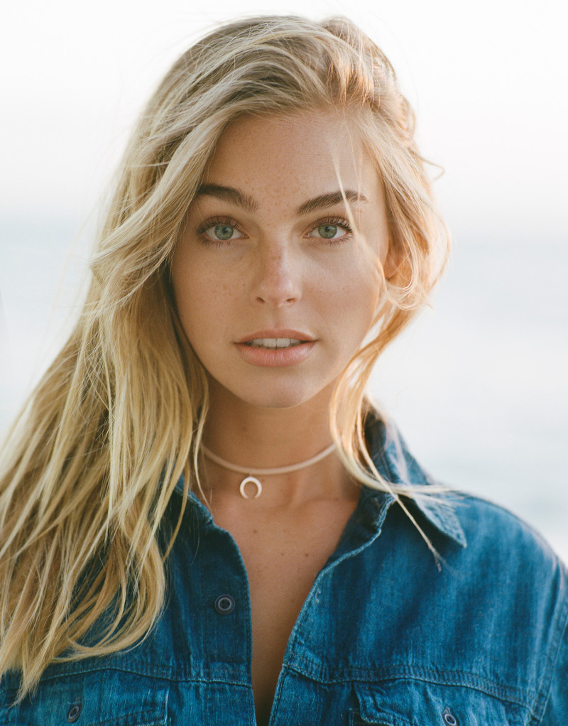 Photo of model Elizabeth Turner - ID 628542