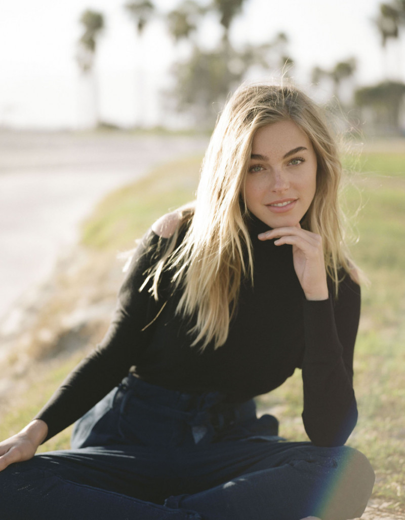 Photo of fashion model Elizabeth Turner - ID 628561 | Models | The FMD