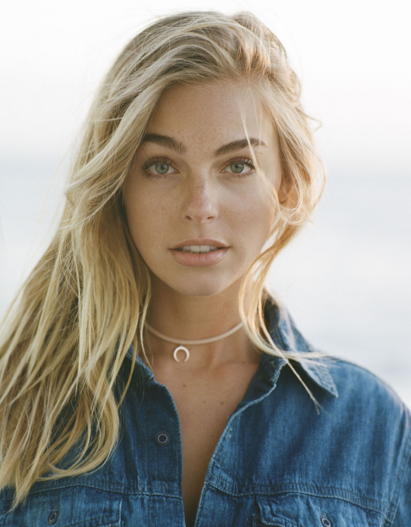 Photo of model Elizabeth Turner - ID 628588