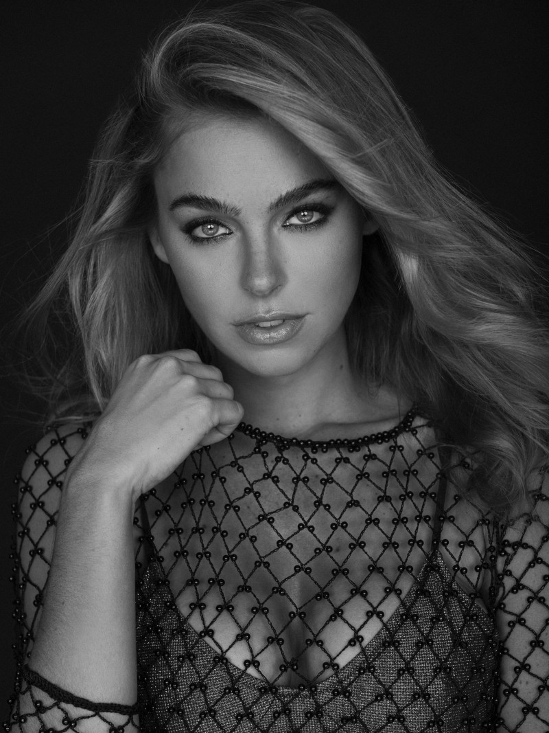 Photo of model Elizabeth Turner - ID 628737