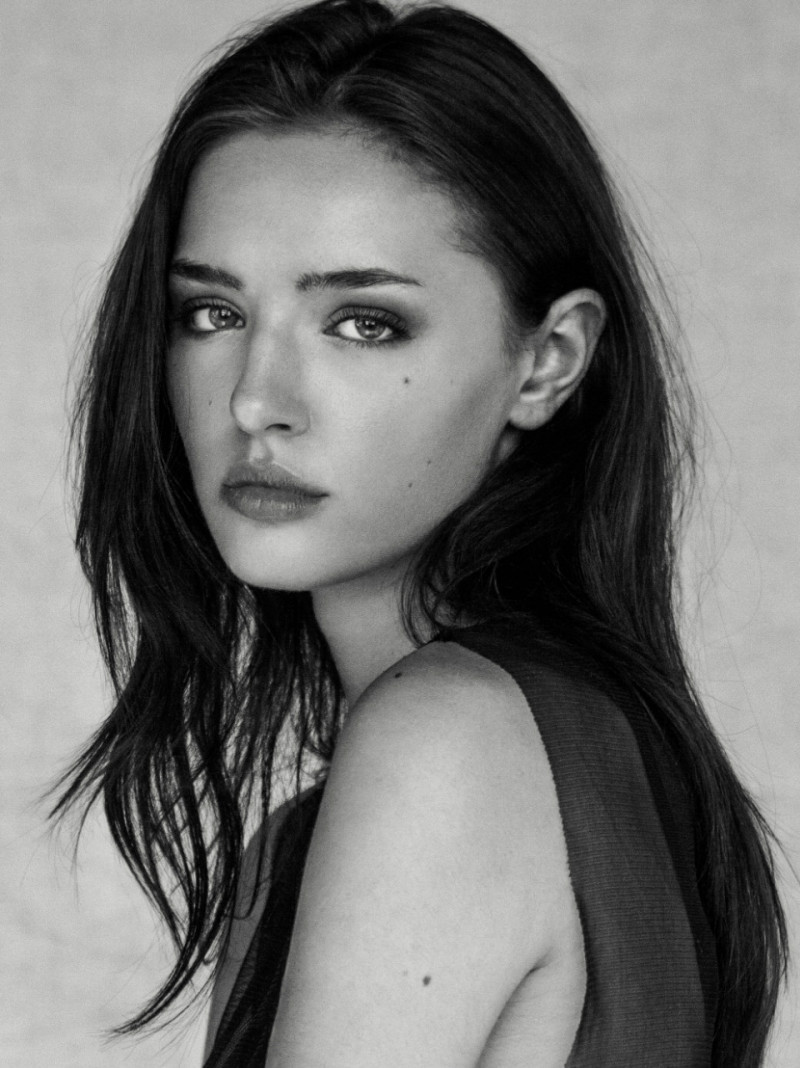 Photo of model Sasha Khmelovska - ID 631207