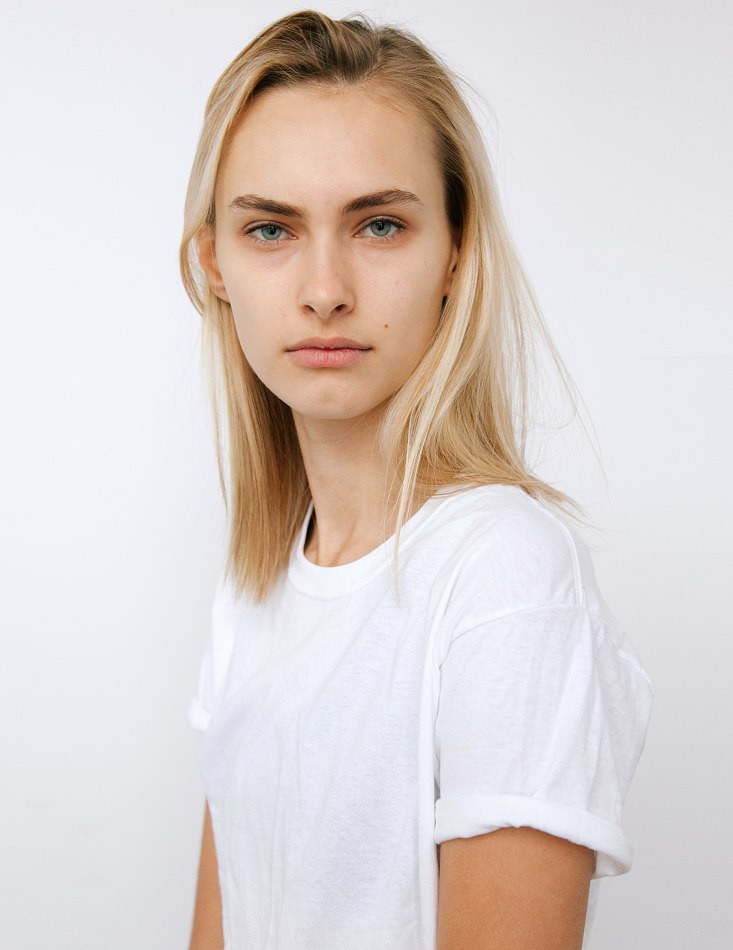 Photo of model Olivia Novak - ID 633208