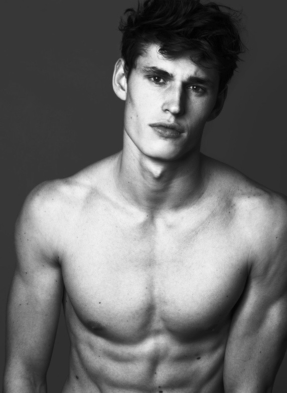 Photo of model Victor Perr - ID 638578