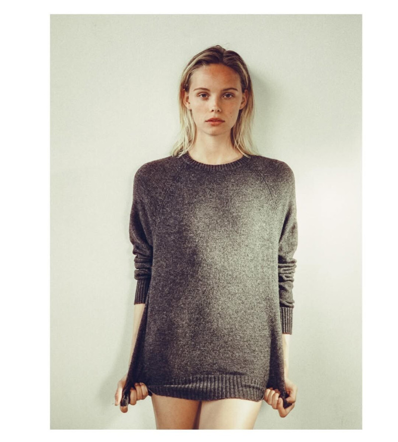 Photo of model Tara Halliwell - ID 729534