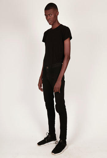 Photo of model Jefferson Obuseri - ID 635412