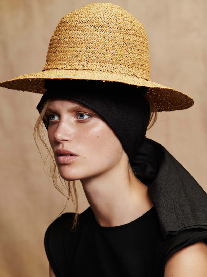 Photo of model Bess Van Noord - ID 637248