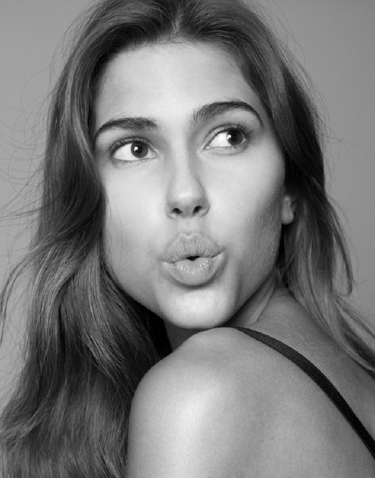 Photo of model Kara Del Toro - ID 637754