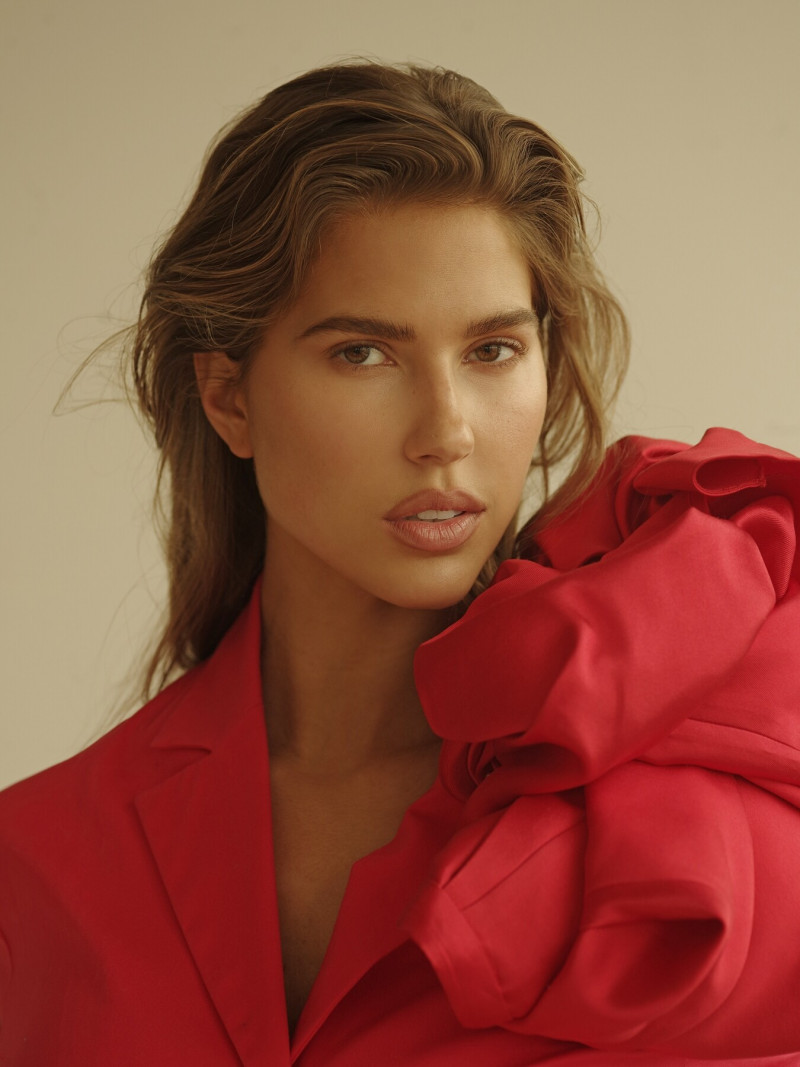 Photo of model Kara Del Toro - ID 638063