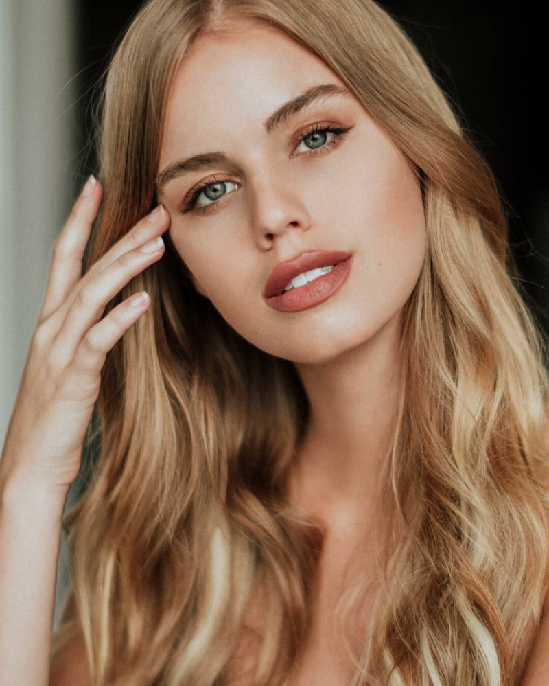 Photo of model Emily Effy Harvard - ID 639939