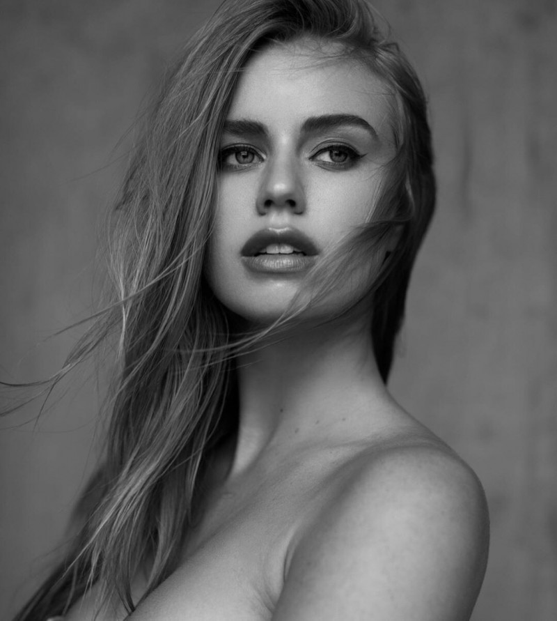 Photo of model Emily Effy Harvard - ID 640022