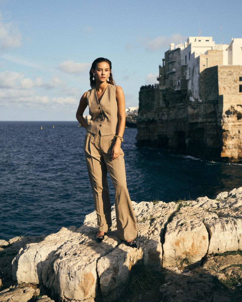 Photo of model Nicola Cavanis - ID 731359