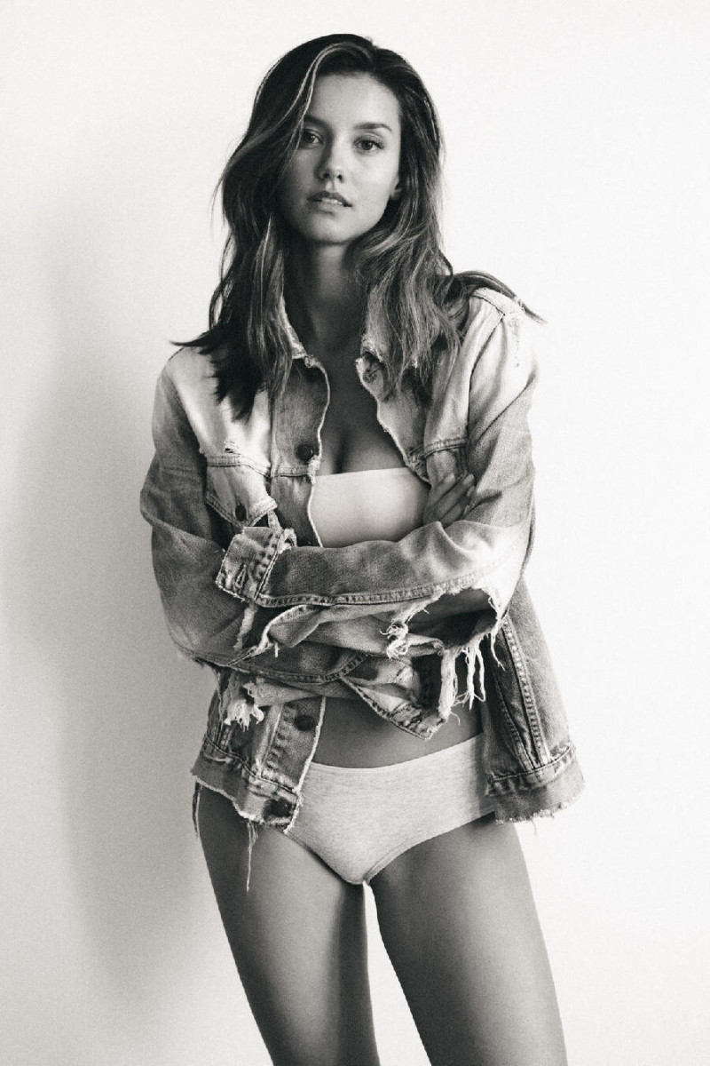 Photo of model Nicola Cavanis - ID 731551